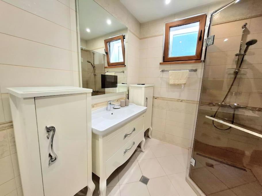 Apartment Spacious Prestige Penthouse Varna