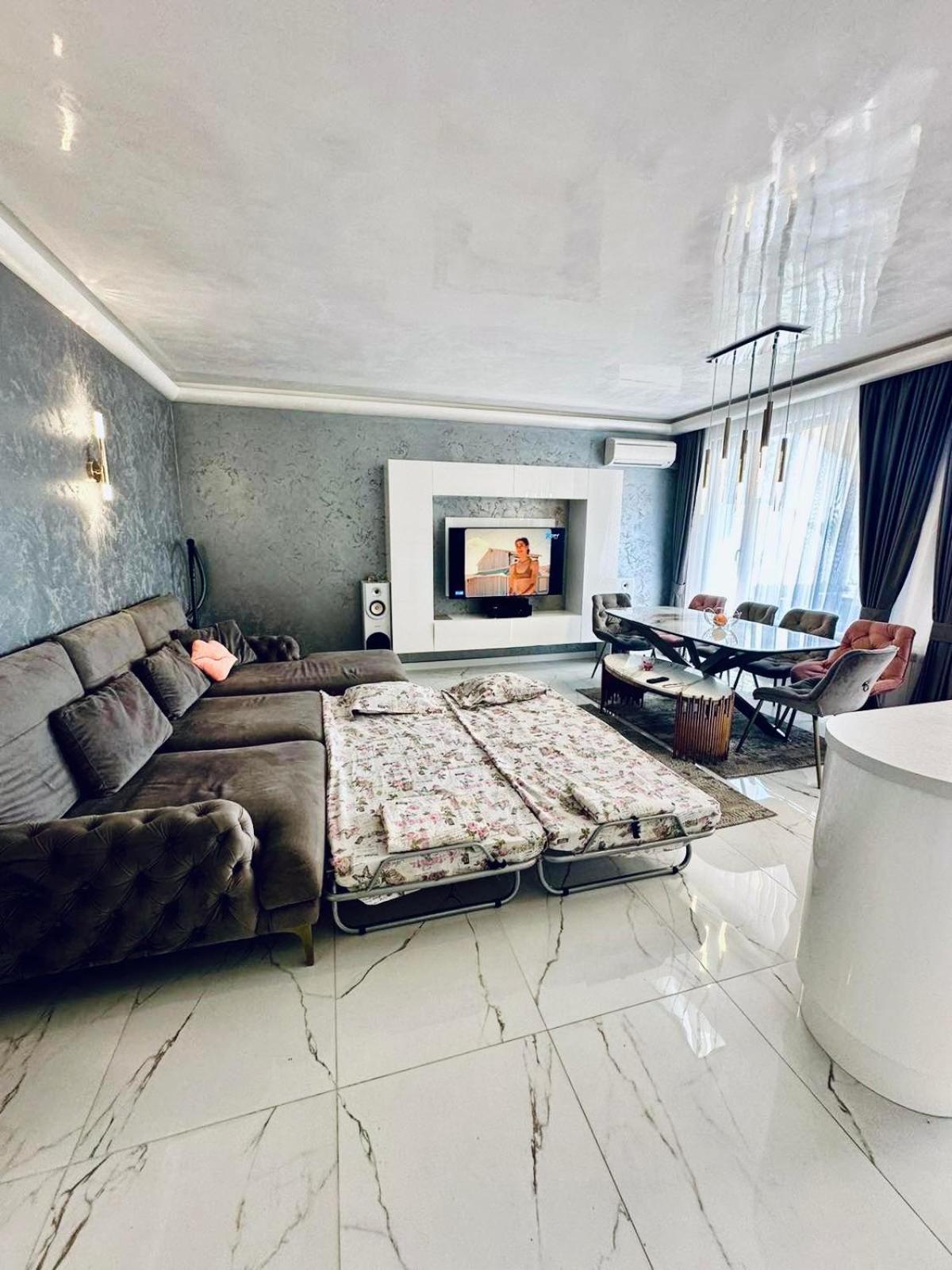 Apartment Spacious Prestige Penthouse Varna